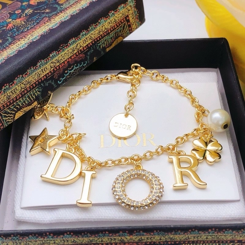 UrbanStyle Christian Dior Bracelets 232901