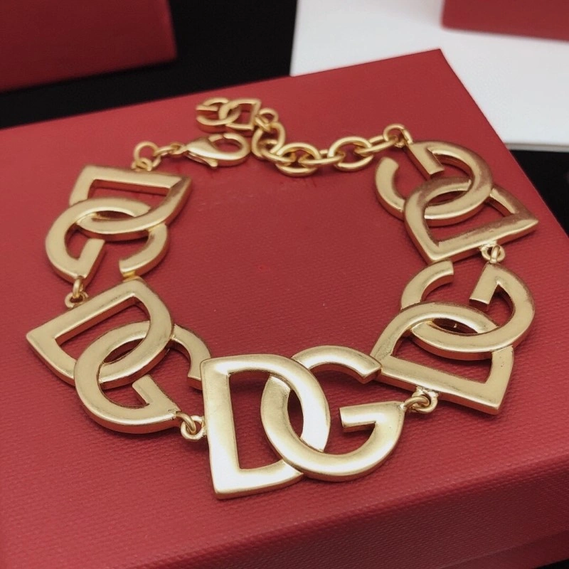 Stylish Christian Dior Bracelets 232896