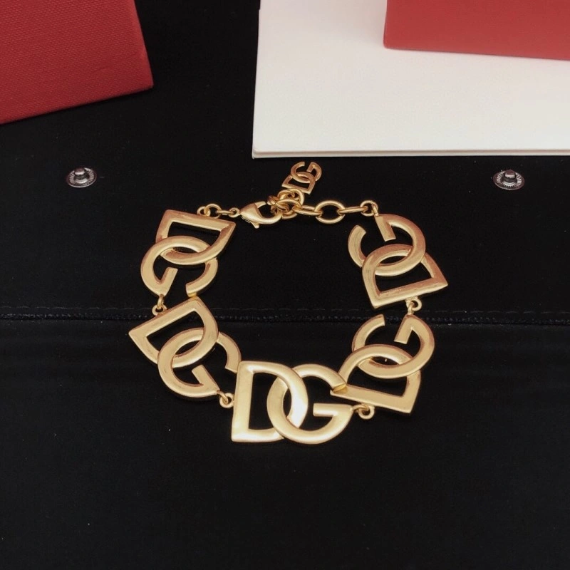 Stylish Christian Dior Bracelets 232896