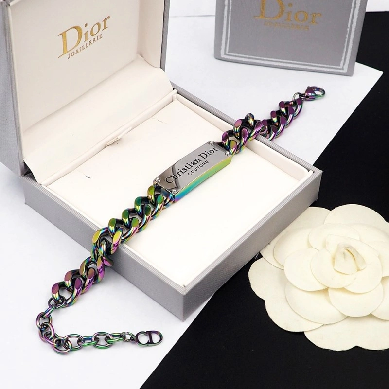 Comfortable Christian Dior Bracelets 232895