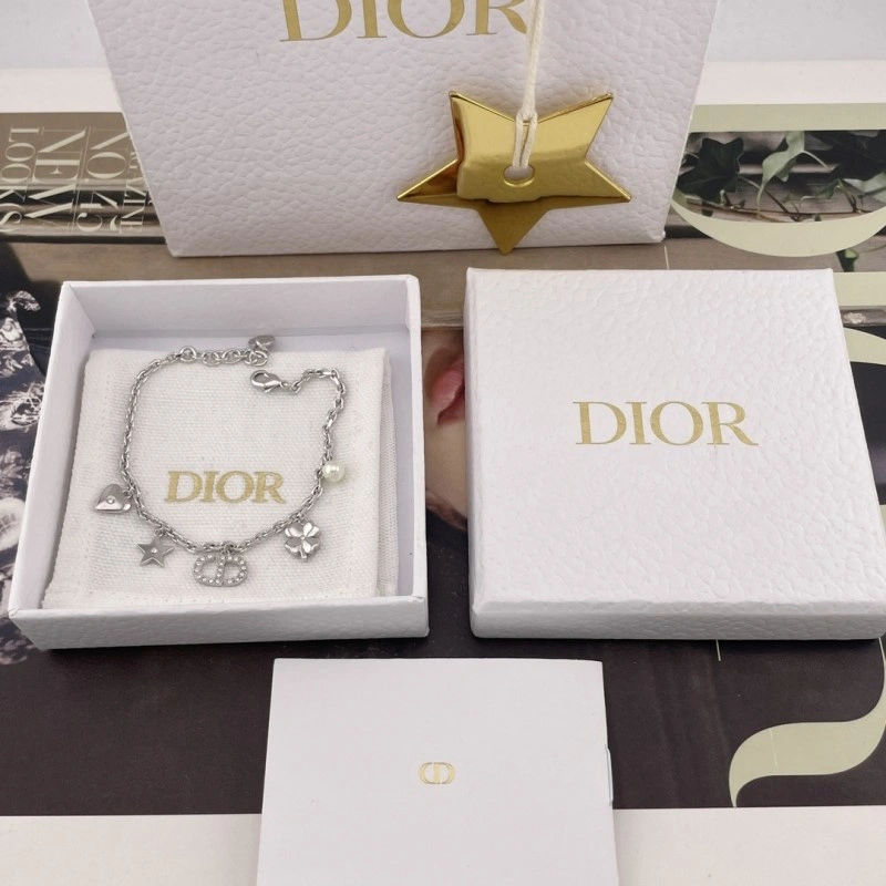 UrbanStyle Christian Dior Bracelets 232880