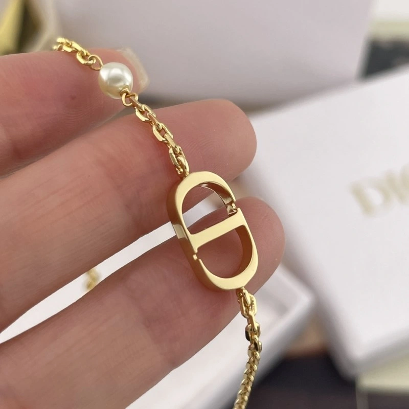 UrbanChic Christian Dior Bracelets 232879