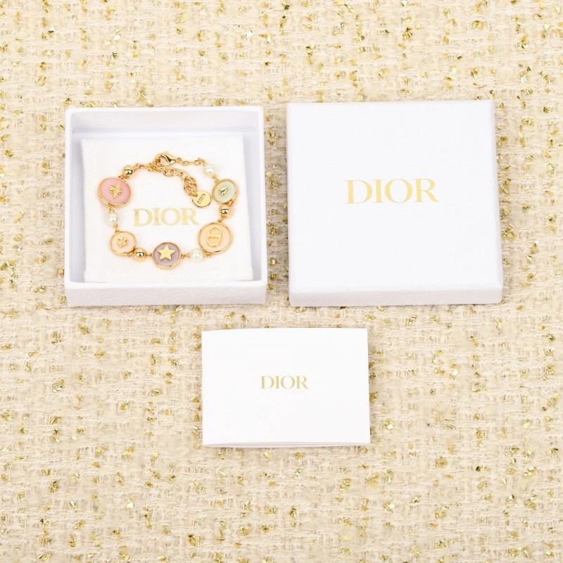 EyeCatching Christian Dior Bracelets 232878