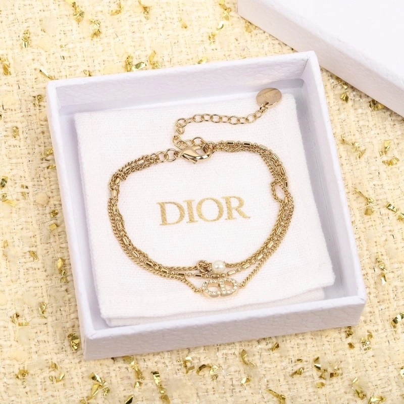 Functional Christian Dior Bracelets 232890