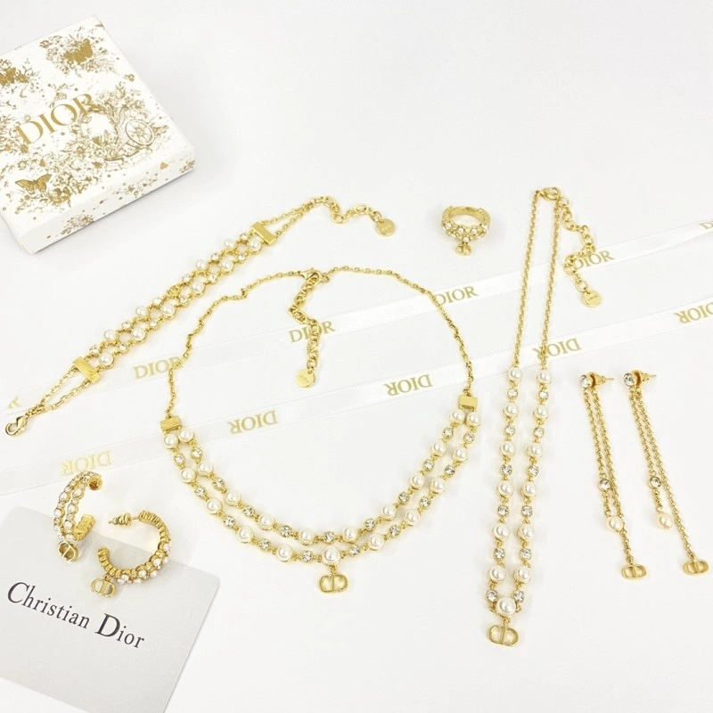 ModernLook Christian Dior Bracelets 232869
