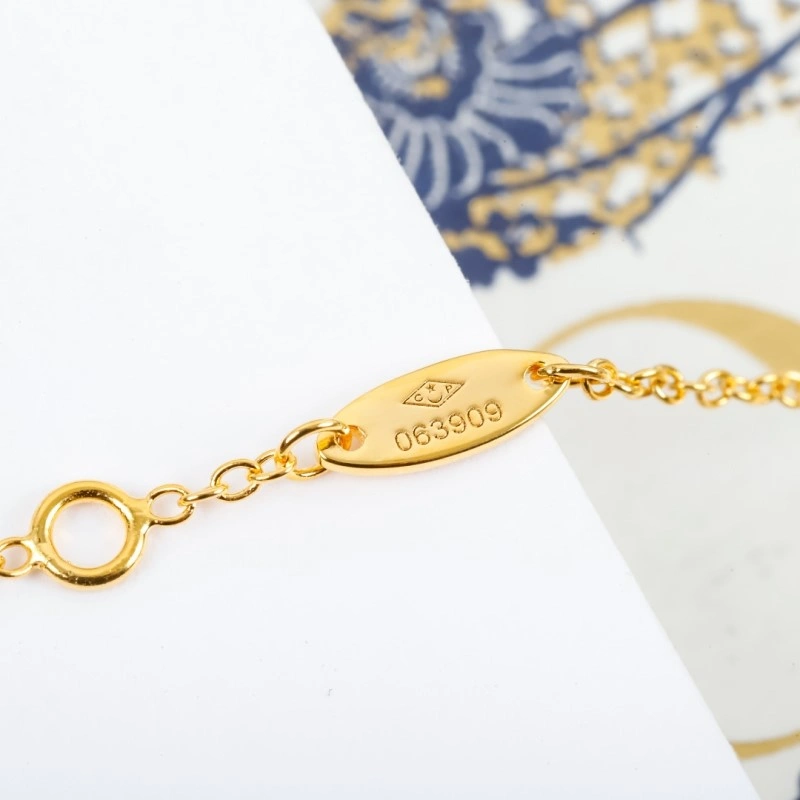 Lightweight Christian Dior Bracelets 232876