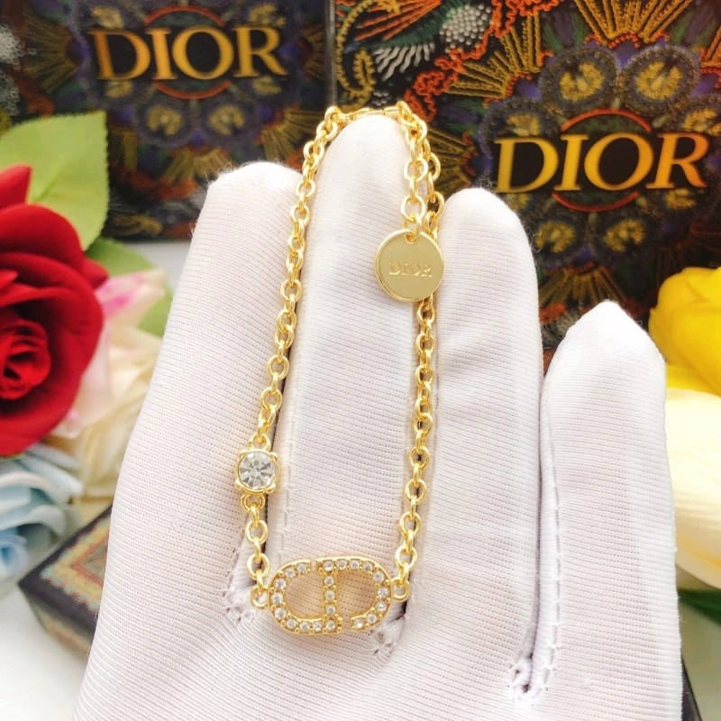 Compact Christian Dior Bracelets 232860