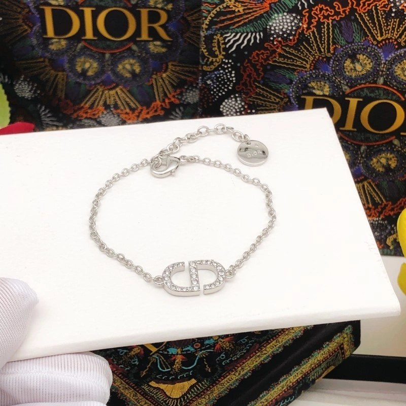 Resilient Christian Dior Bracelets 232857