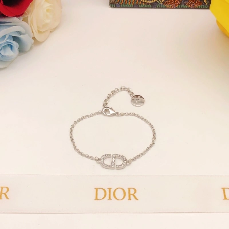 Resilient Christian Dior Bracelets 232857