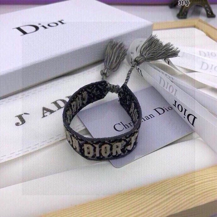 Minimalist Christian Dior Bracelets 256718