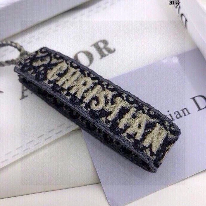 Minimalist Christian Dior Bracelets 256718