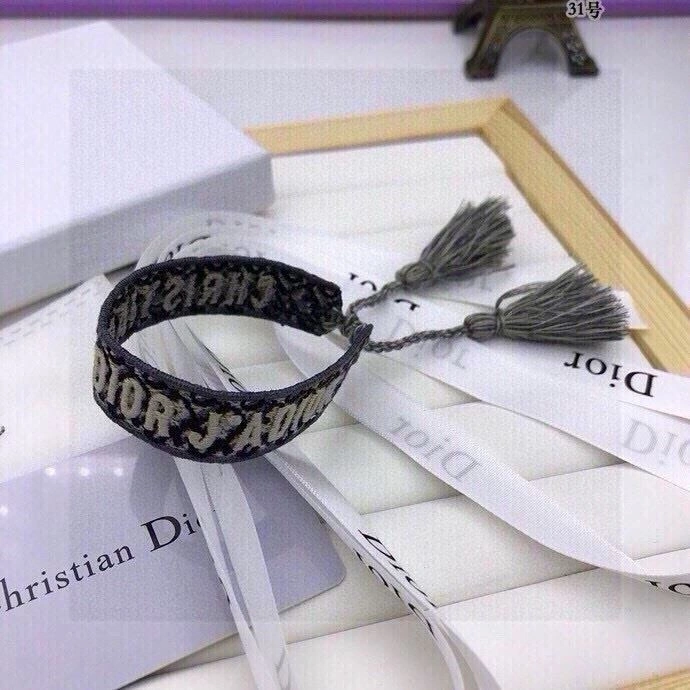 Minimalist Christian Dior Bracelets 256718