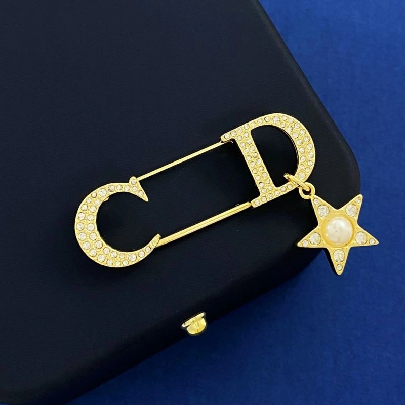 Christian Dior Brooches Effortless 236062