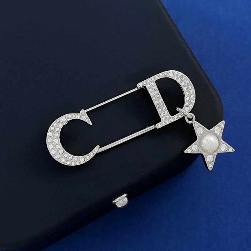 Christian Dior Brooches Effortless 236062