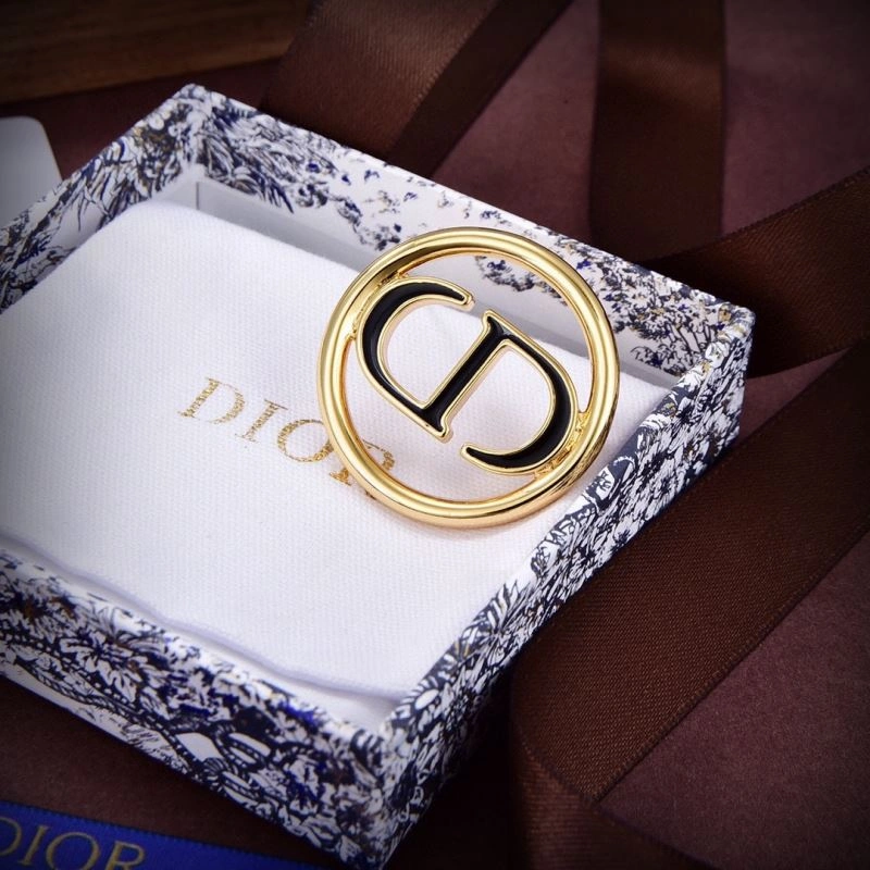 Vibrant Christian Dior Brooches 236068