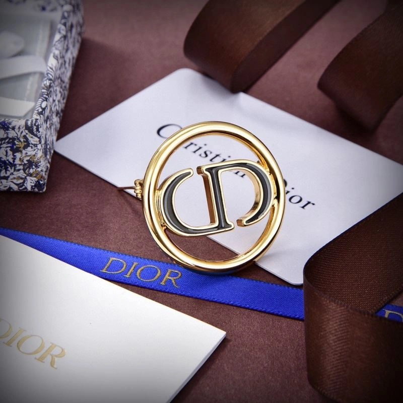 Vibrant Christian Dior Brooches 236068