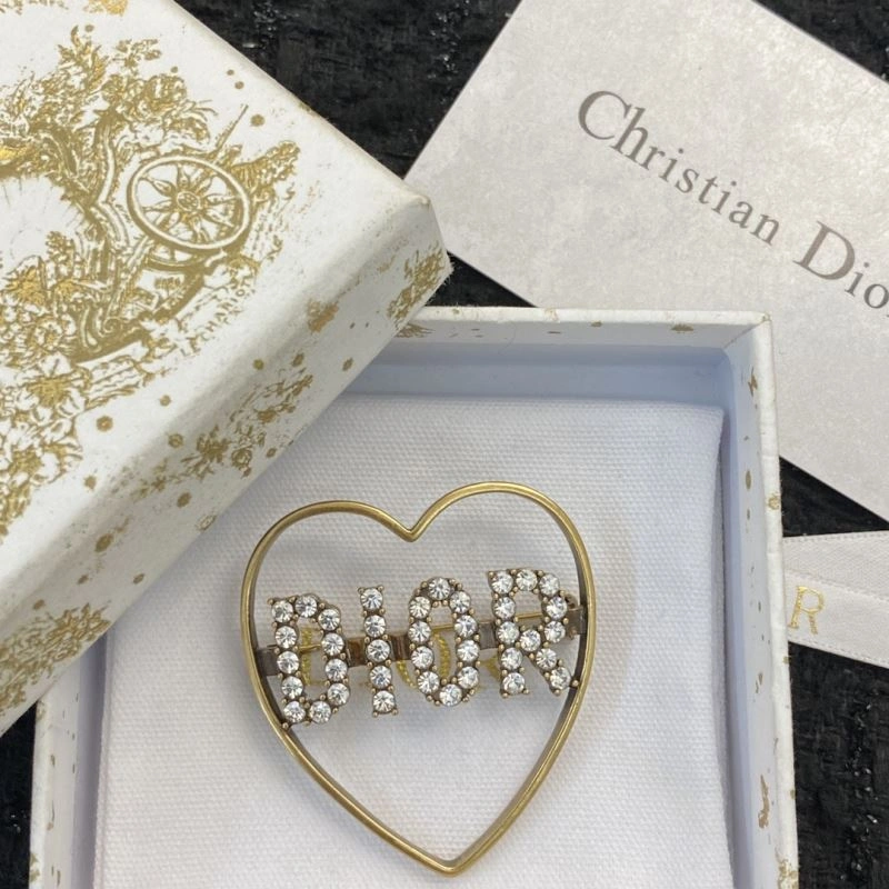 Breathable Christian Dior Brooches 236438