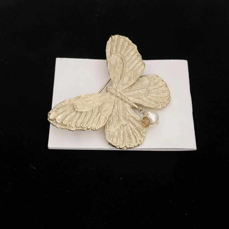 OdorResistant Christian Dior Brooches 236364
