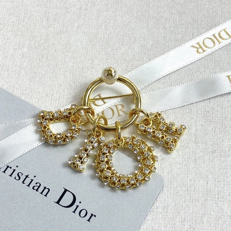 Christian Dior Brooches OnTrend 236360