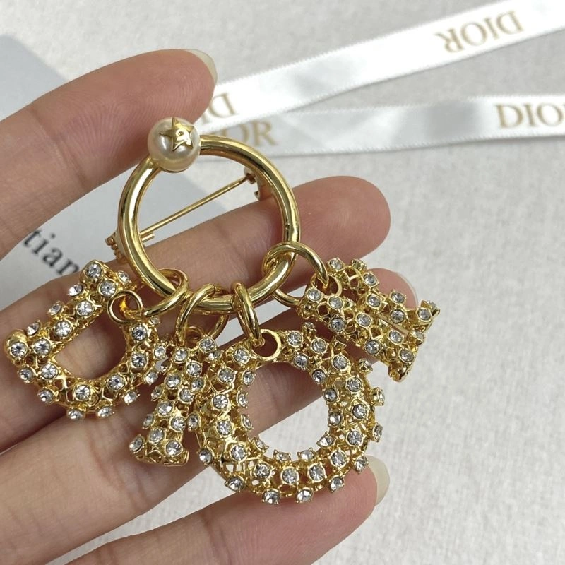 Christian Dior Brooches OnTrend 236360