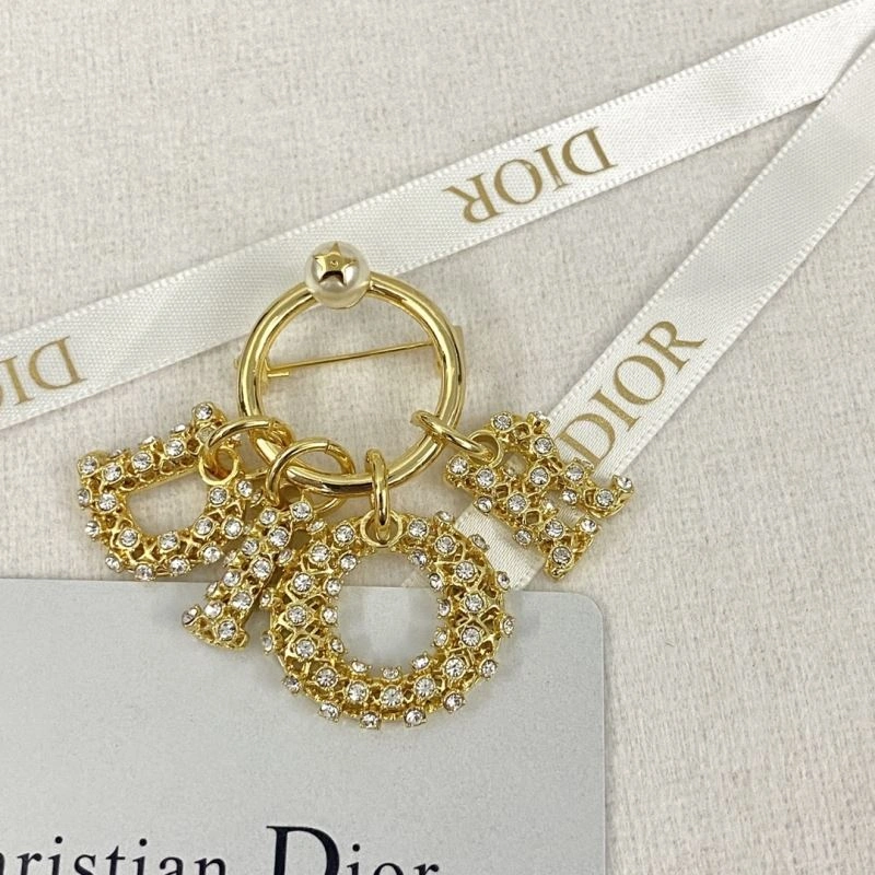Christian Dior Brooches OnTrend 236360