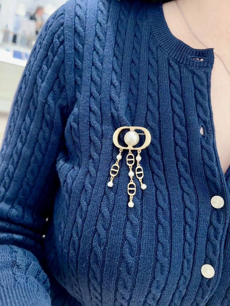 Christian Dior Brooches Lightweight 236196