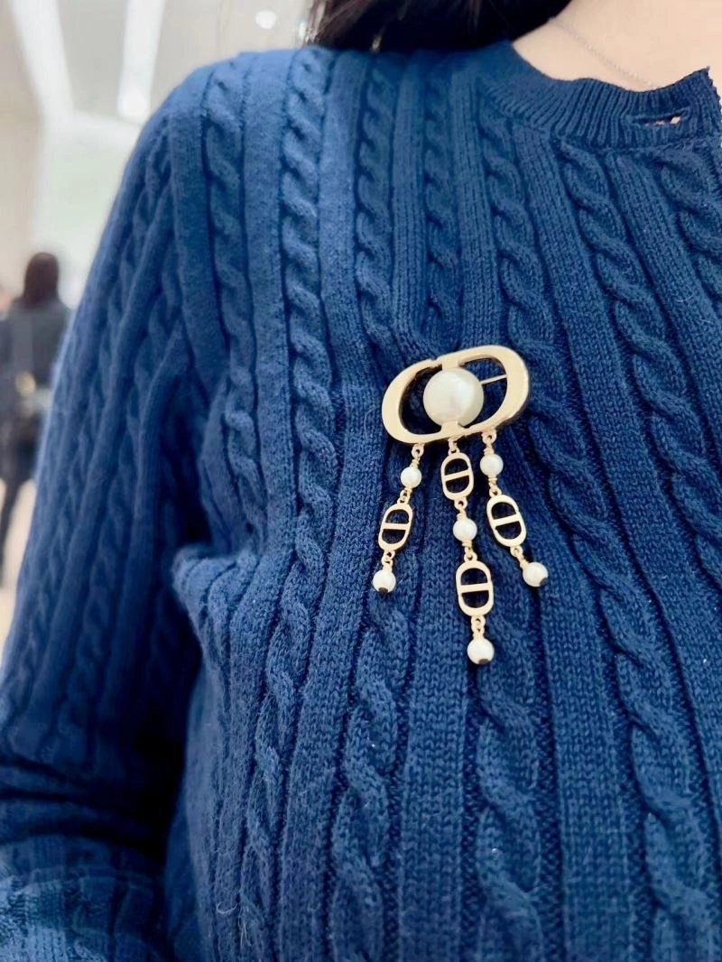 Christian Dior Brooches Lightweight 236196