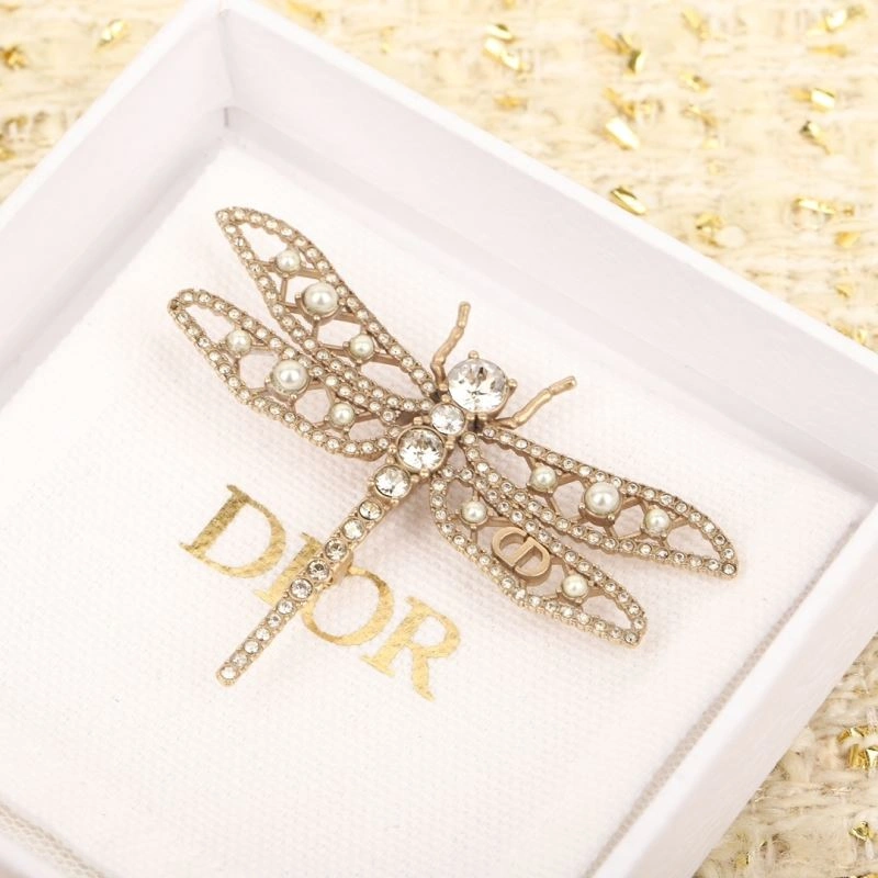 OdorResistant Christian Dior Brooches 236192