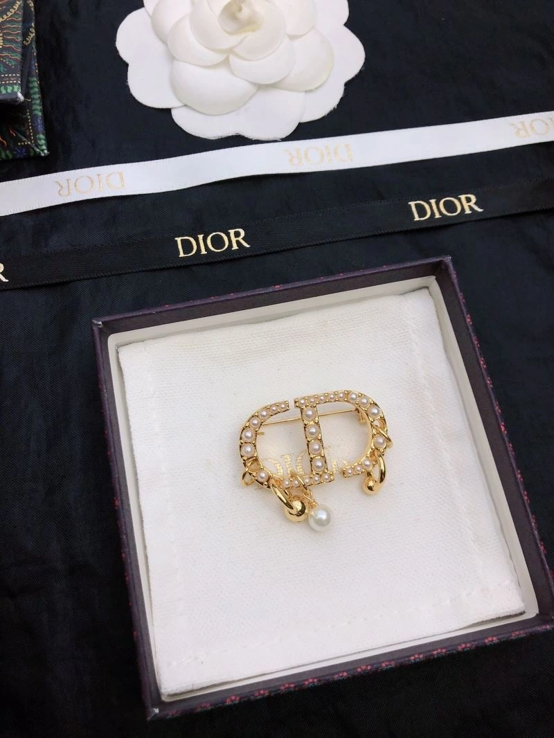 Seasonal Christian Dior Brooches 235343