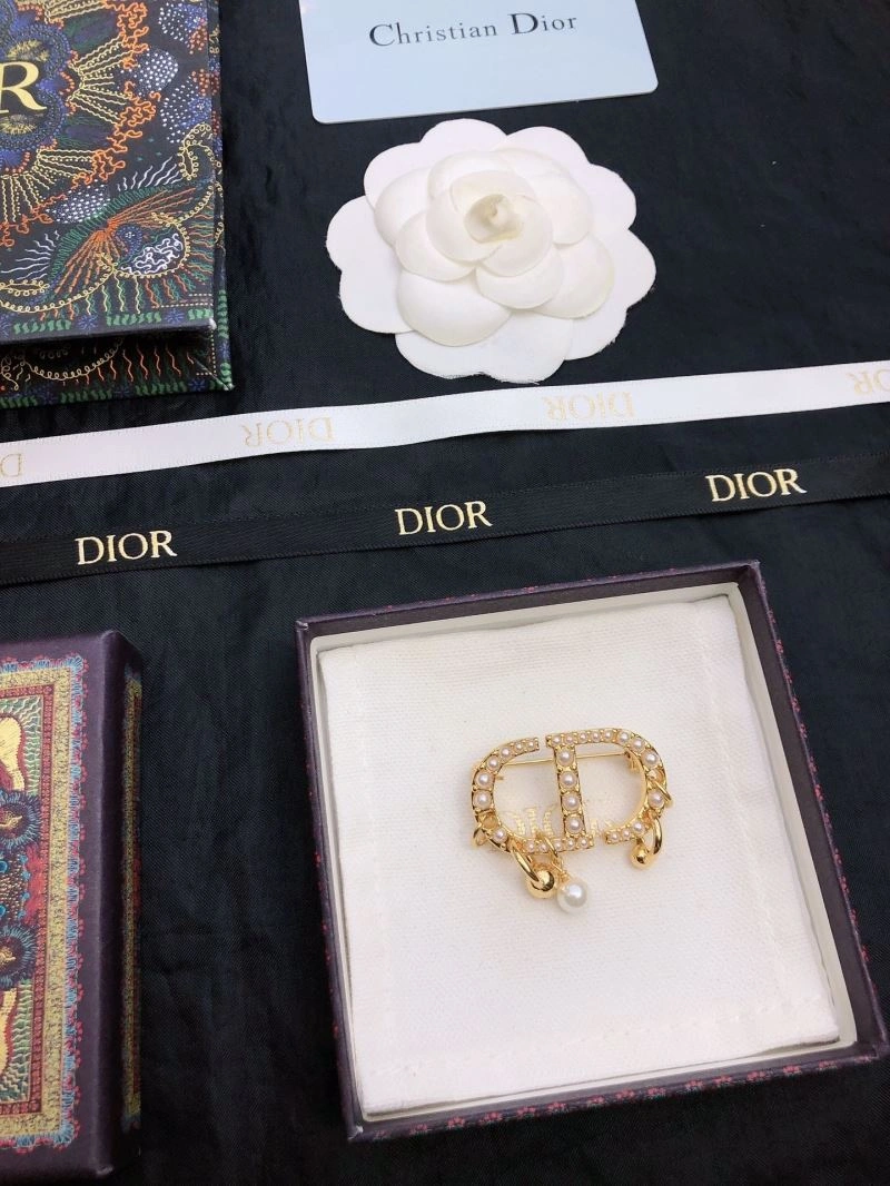 Seasonal Christian Dior Brooches 235343