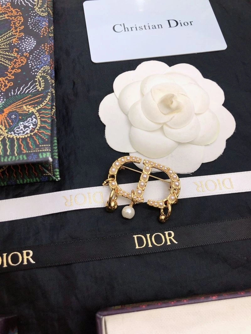 Seasonal Christian Dior Brooches 235343