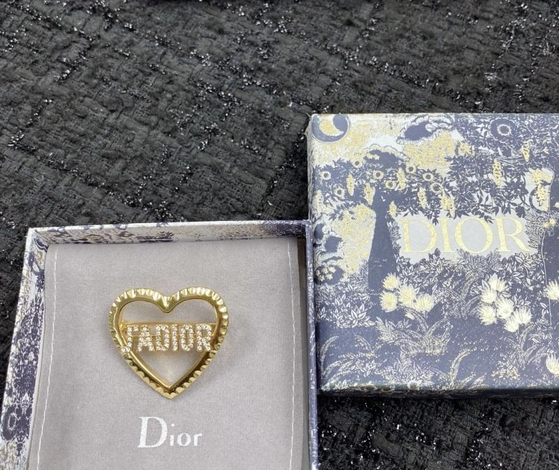 Christian Dior Brooches Seasonal 235412