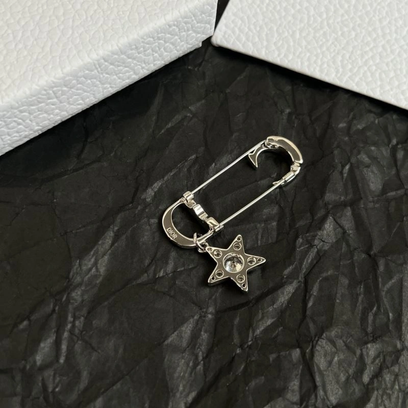 Sophisticated Christian Dior Brooches 235098