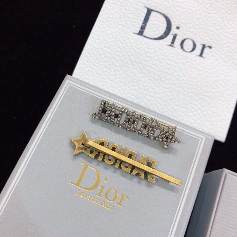 SmoothTexture Christian Dior Brooches 235232