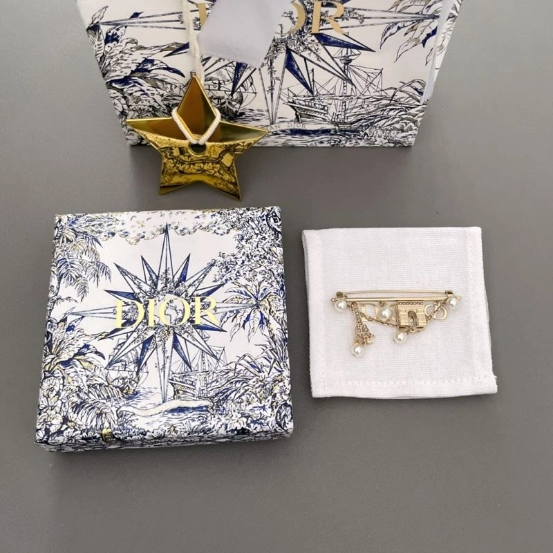 RelaxedFit Christian Dior Brooches 234604