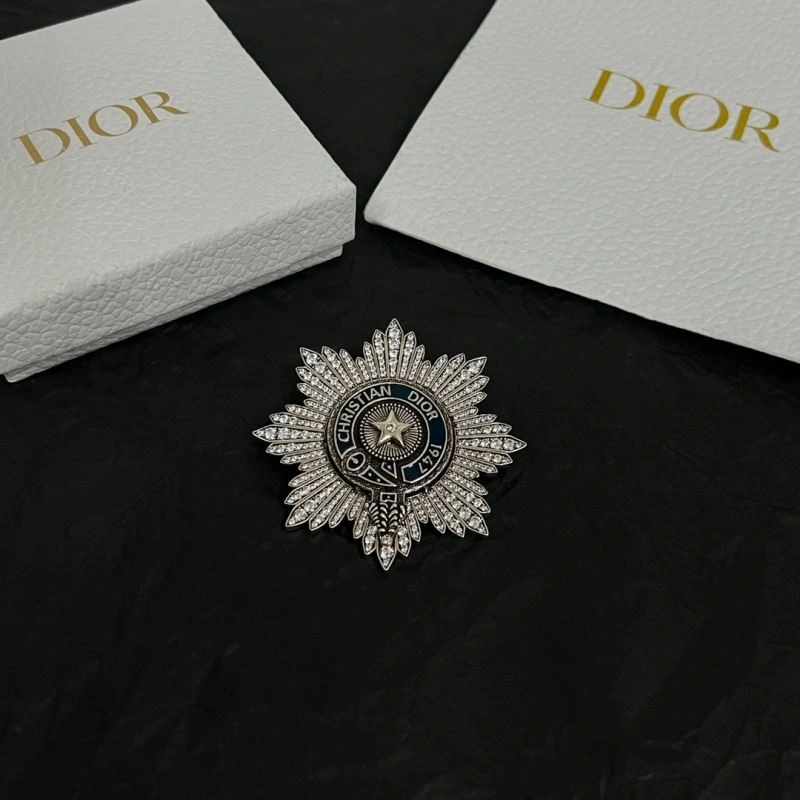Premium Christian Dior Brooches 234610