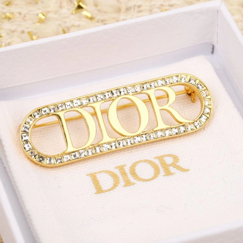 WellDesigned Christian Dior Brooches 234655