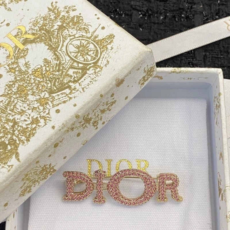 Christian Dior Brooches Snug 234240