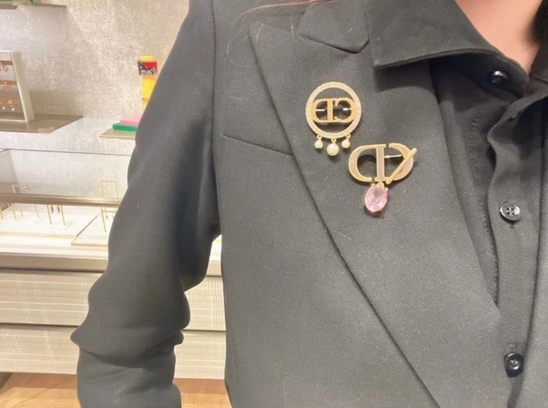 Christian Dior Brooches OnTrend 233956