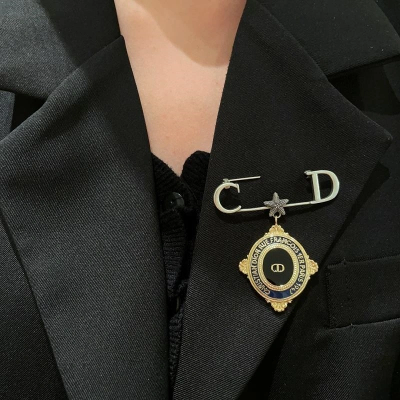 Casual Christian Dior Brooches 233951