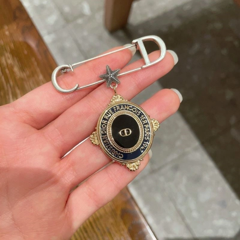 Casual Christian Dior Brooches 233951
