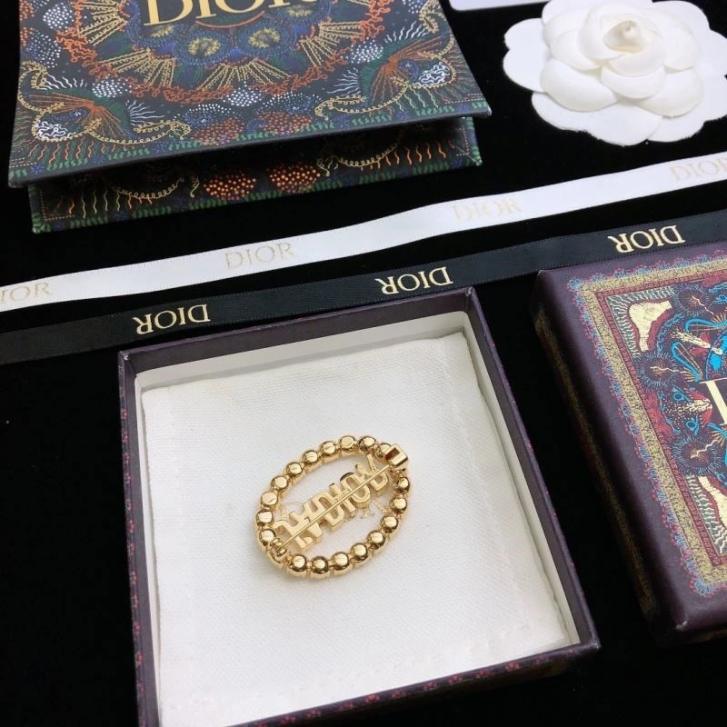 Christian Dior Brooches Classic 234010