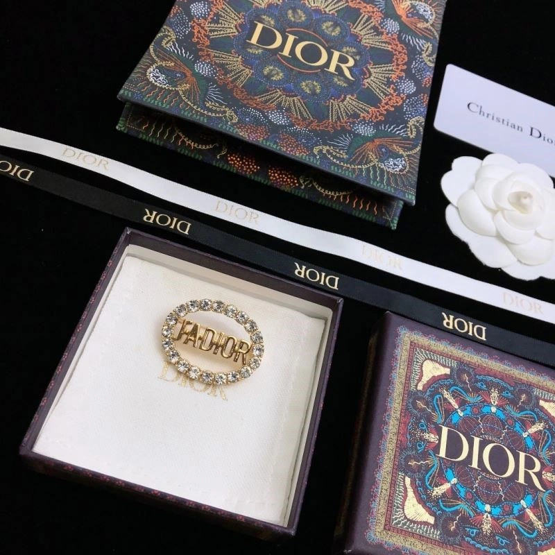 Christian Dior Brooches Classic 234010