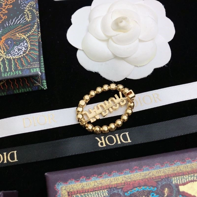 Christian Dior Brooches Classic 234010