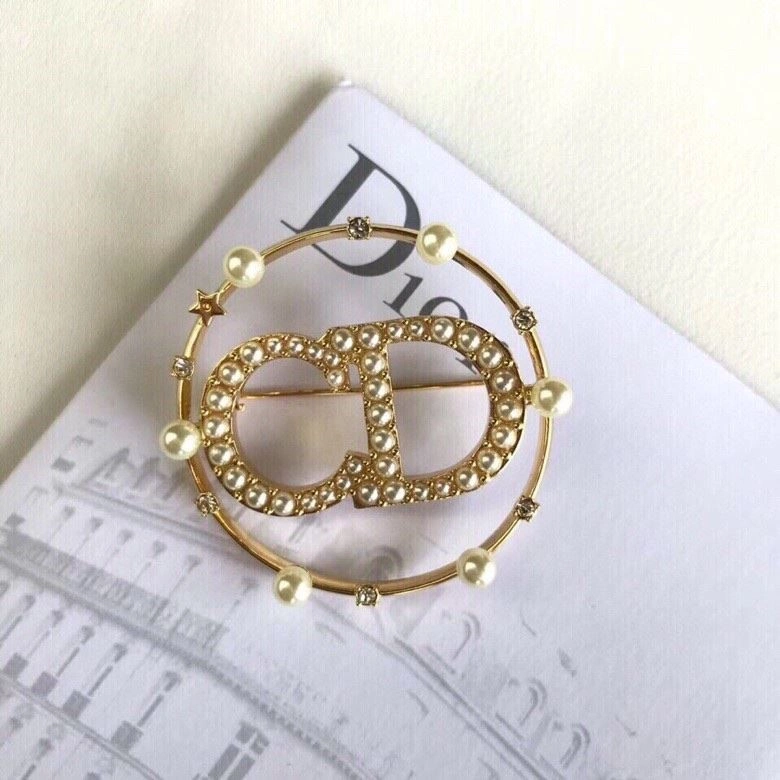 Supportive Christian Dior Brooches 233945