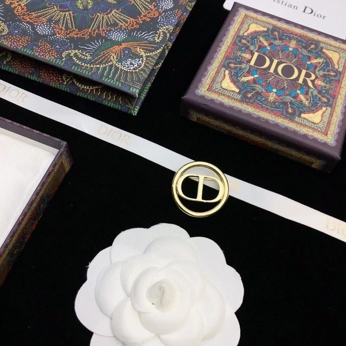 Christian Dior Brooches Attractive 233634