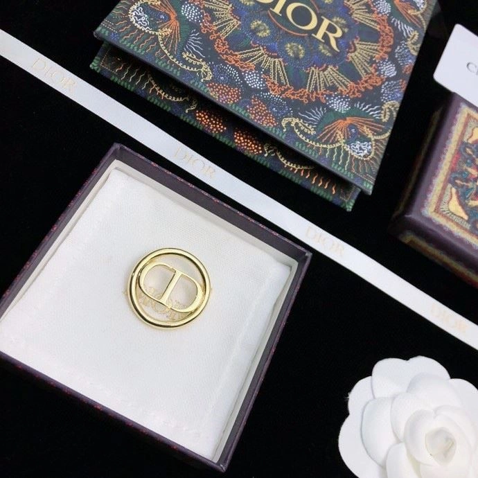Christian Dior Brooches Attractive 233634