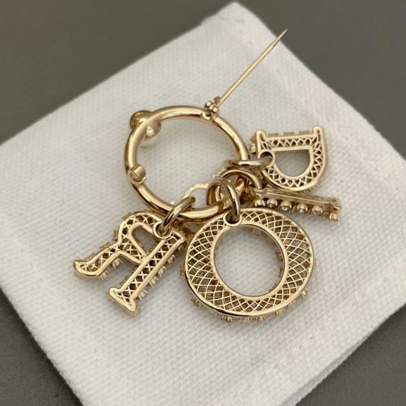 Christian Dior Brooches Lightweight 233645