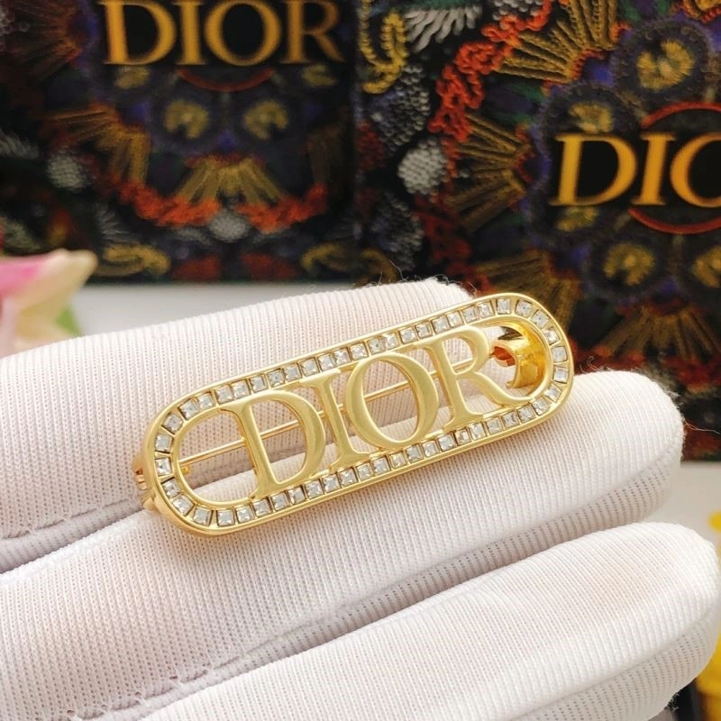 Christian Dior Brooches Minimalist 233795