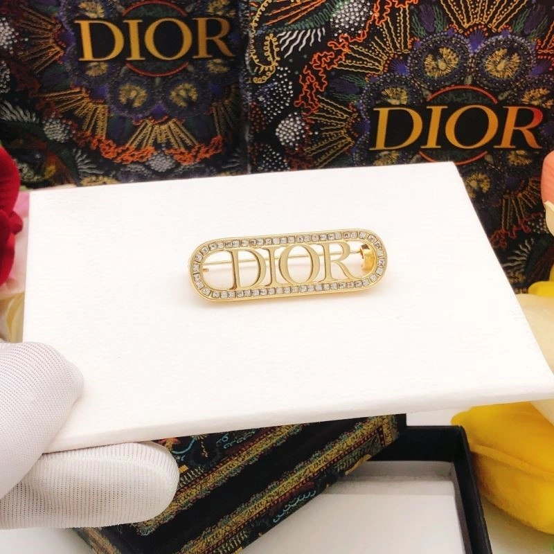 Christian Dior Brooches Minimalist 233795